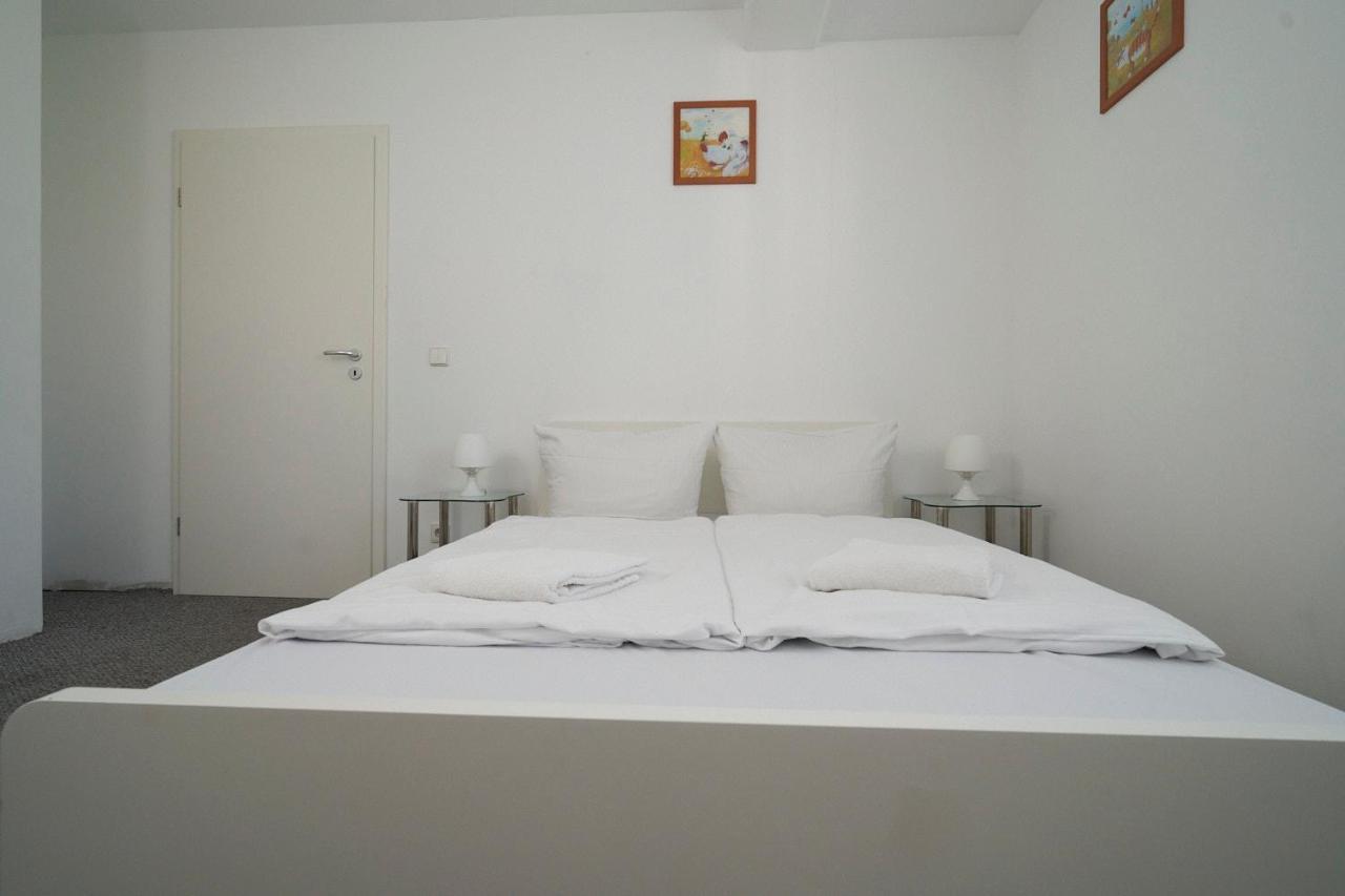 Bnb Potsdamer Platz Rooms & Apartments Berlin Bagian luar foto