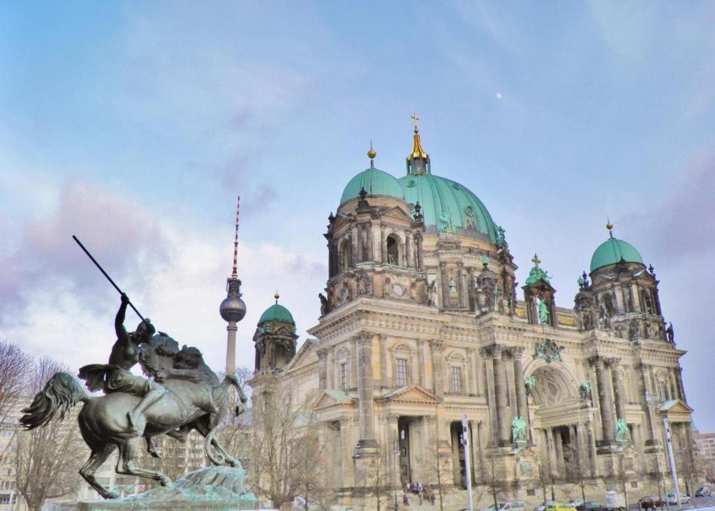 Bnb Potsdamer Platz Rooms & Apartments Berlin Bagian luar foto